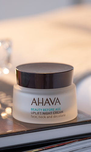 Crema de noapte Uplift Ahava